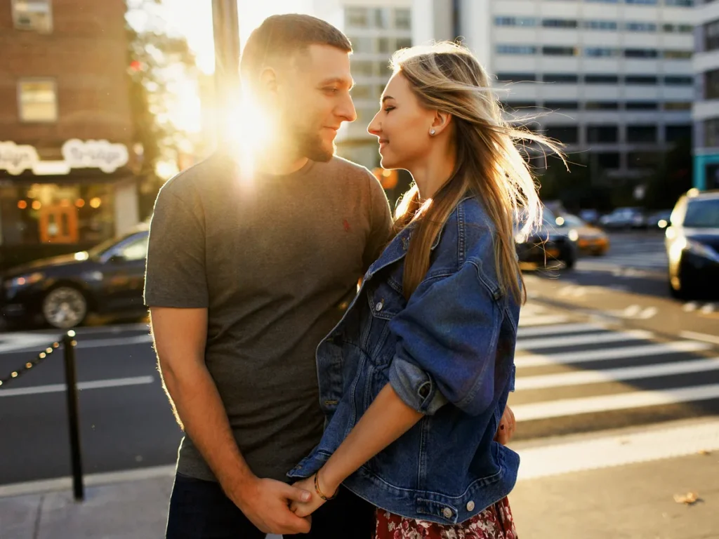 Couple embracing on a New York City street
